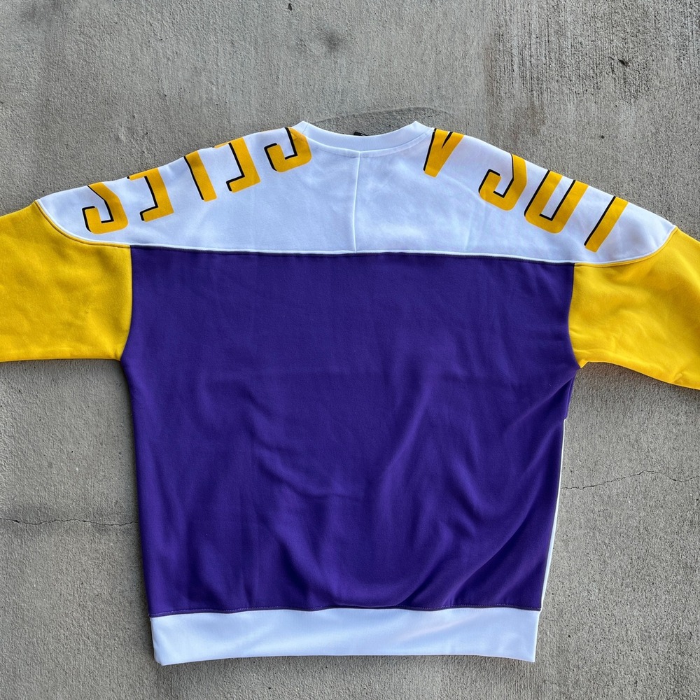 Los Angeles Lakers NBA Mens Crewneck Sweatshirt‎ Size L Purple White Yellow NWOT - Picture 3 of 7